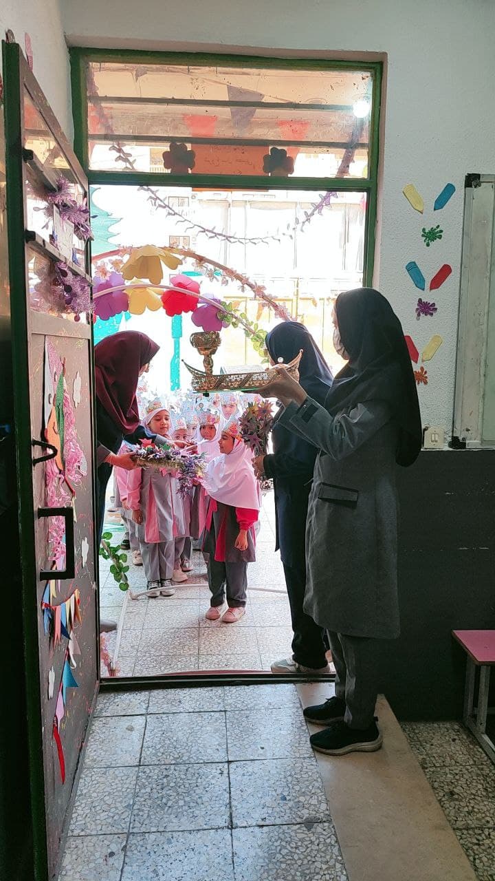 جشن شکوفههای پیش دبستانی نوآموزان اندیشه